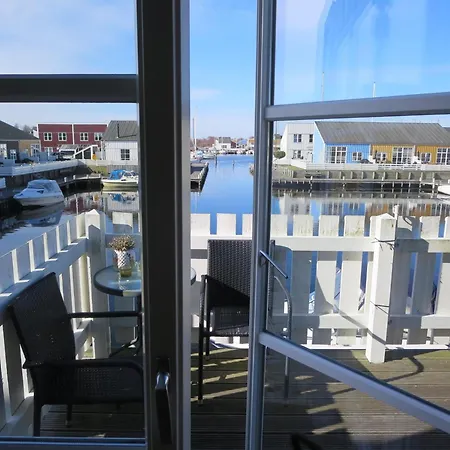 Beautiful House In Oer Maritime Village *