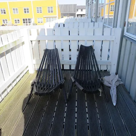 Beautiful House In Oer Maritime Village *